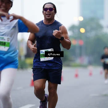 Runner Photo 7339343