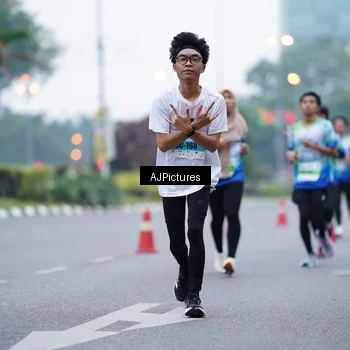 Runner Photo 7339360