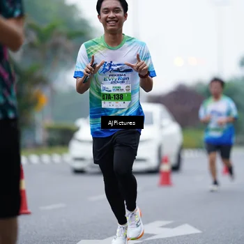 Runner Photo 7339392