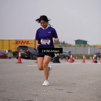 Runner Photo 7339400