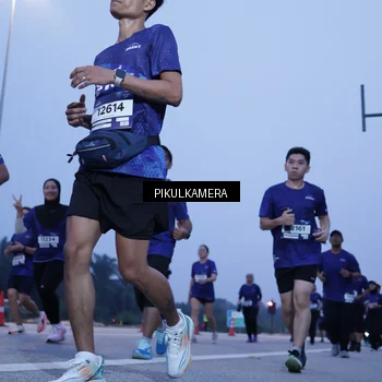 Runner Photo 7339409