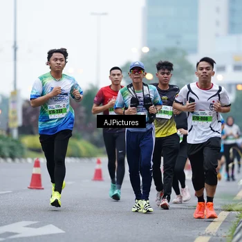Runner Photo 7339451
