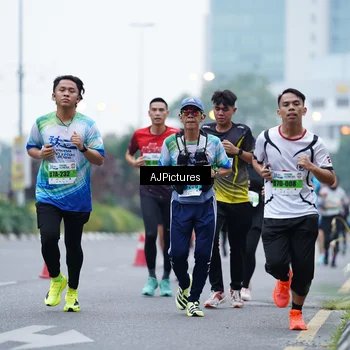 Runner Photo 7339458