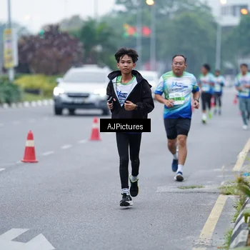 Runner Photo 7339489