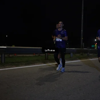 Runner Photo 7339513