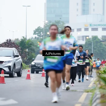Runner Photo 7339692