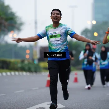 Runner Photo 7339732