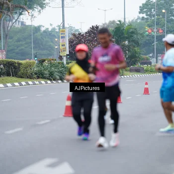 Runner Photo 7339759