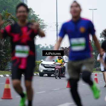 Runner Photo 7339792