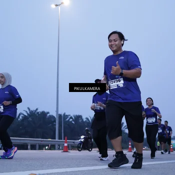 Runner Photo 7339830