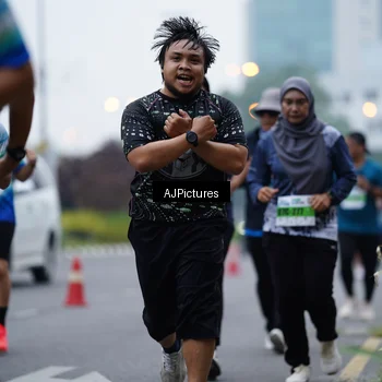 Runner Photo 7339846