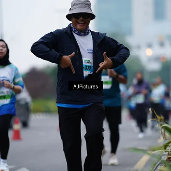 Runner Photo 7339864