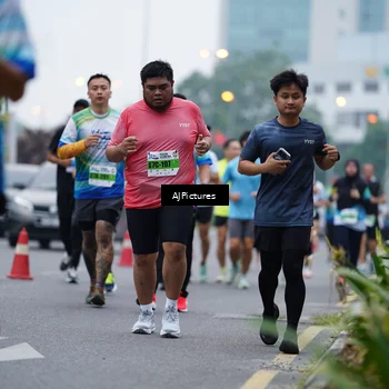 Runner Photo 7339970