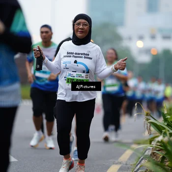 Runner Photo 7340003