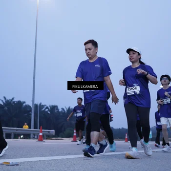 Runner Photo 7340008