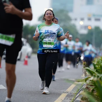 Runner Photo 7340010