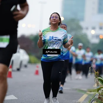 Runner Photo 7340020