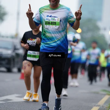Runner Photo 7340040