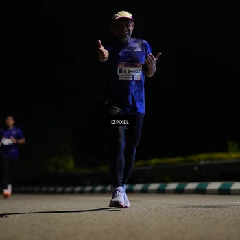 Runner Photo 7340045