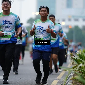 Runner Photo 7340049