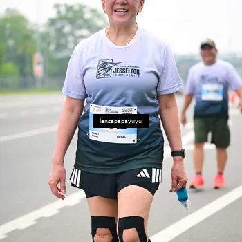 Runner Photo 7340072