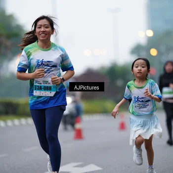 Runner Photo 7340074