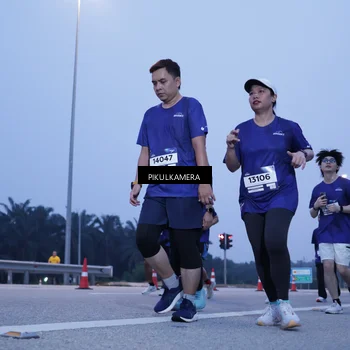 Runner Photo 7340076