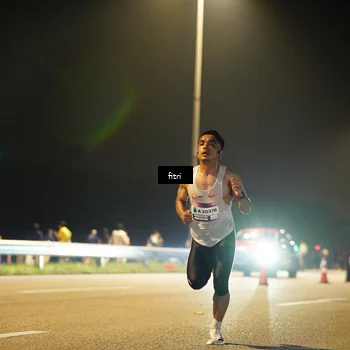 Runner Photo 7340100