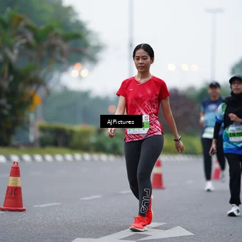 Runner Photo 7340102
