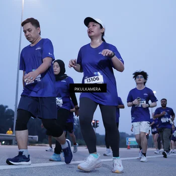 Runner Photo 7340106