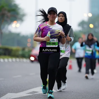 Runner Photo 7340147