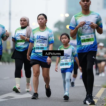 Runner Photo 7340180