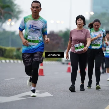 Runner Photo 7340196
