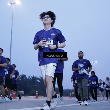 Runner Photo 7340206