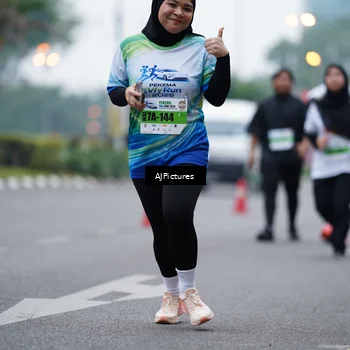 Runner Photo 7340210
