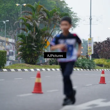 Runner Photo 7340211