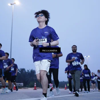Runner Photo 7340220