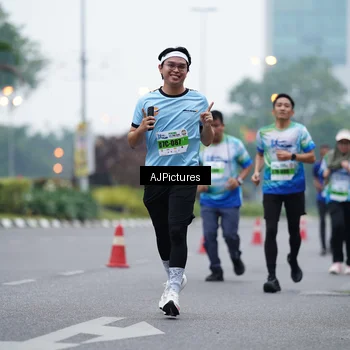 Runner Photo 7340233