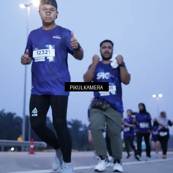 Runner Photo 7340247