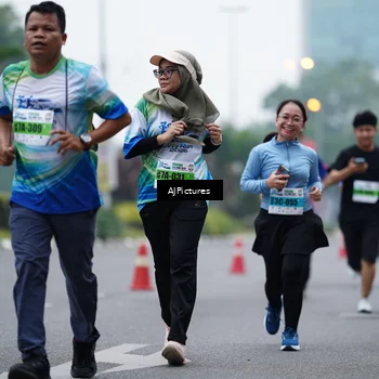 Runner Photo 7340254