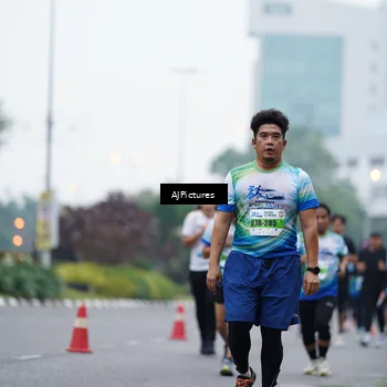Runner Photo 7340273