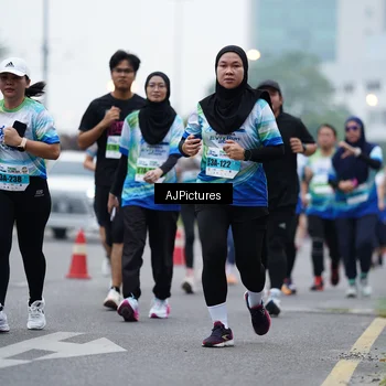 Runner Photo 7340280