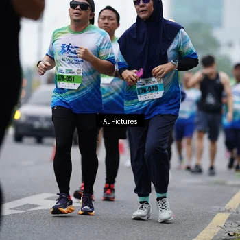 Runner Photo 7340295