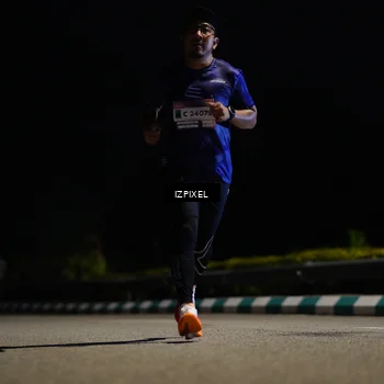 Runner Photo 7340301