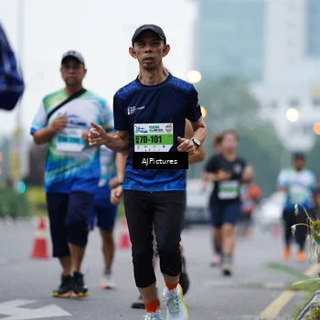 Runner Photo 7340315