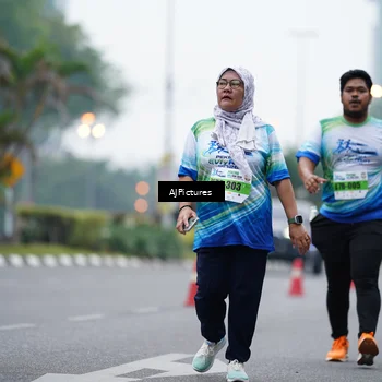 Runner Photo 7340330