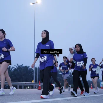 Runner Photo 7340337