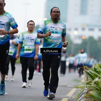 Runner Photo 7340357