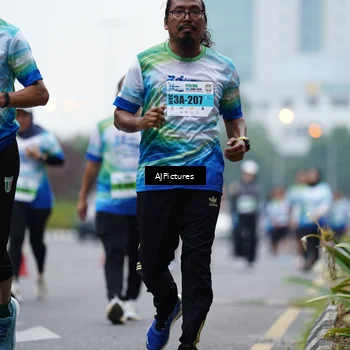 Runner Photo 7340365