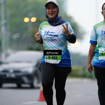 Runner Photo 7340367